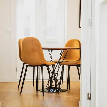 Casa De Couros * Гимарайнш