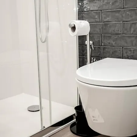 Casa De Couros Гимарайнш